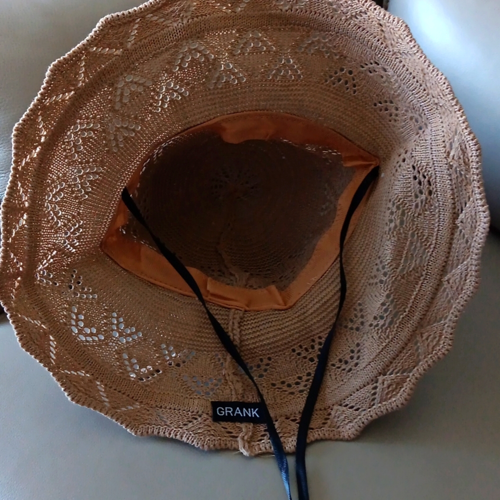 Taupe summer hat - Picture 3 of 4